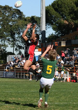 Arrive alive Cup - Endeavour Vs Farrer (Photo : ourfooty media)