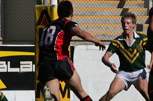 Joel Tubbs heads for the line - Arrive alive Cup - Endeavour Vs Farrer (Photo : ourfooty media)