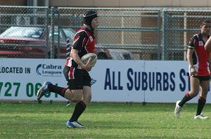 Daniel  Goes for a run - Westfields Vs Endeavour '08 Buckley Shield (photos : ourfooty media)