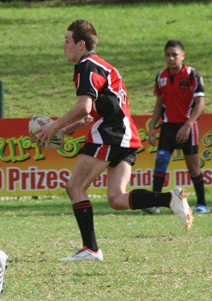 Matthew Bateman running - Westfields Vs Endeavour '08 Buckley Shield (photos : ourfooty media)