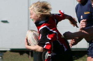 BUCKLEY SHIELD - Endeavour SHS v Westfields SHS aCTioN (Photo's : ourfooty media)