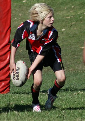 BUCKLEY SHIELD - Endeavour SHS v Westfields SHS aCTioN (Photo's : ourfooty media)
