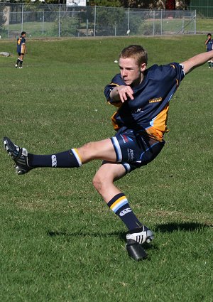 BUCKLEY SHIELD - Endeavour SHS v Westfields SHS aCTioN (Photo's : ourfooty media)