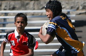 Michael Buettner Shield '09 Grand Final Westfields SHS v Endeavour SHS action (Photo : ourfootymedia)
