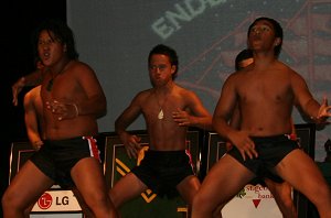 The Endeavour boys do the Huka (Photo : ourfootymedia)