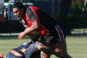 UNI SHIELD - Endeavour SHS v Westfields SHS aCTioN (Photo's : ourfooty media)