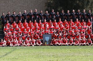 the 2012 Endeavour SHS rugby league family (Photo : OurFootyMedia) 