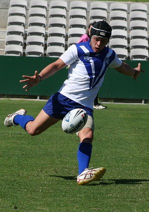 Canterbury BULLDOGS v Illawarra STEELERS Harold 2010 Harold Matthews Cup 1/4 Final action (Photo's : Steve Montgomery / OurFootyTeam.com)