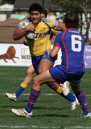 Harold Matthew's Cup 2010 Semi Final Action EELS v KNIGHTS (Photo's : Steve Montgomery / OurFootyTeam.com)