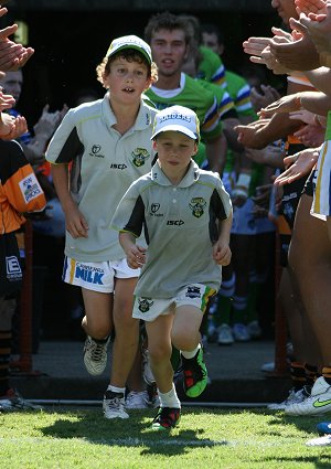 Balmain TIGERS v Canberra RAIDERS Rnd2 SG Ball Action (Photo's : OurFootyMedia) 
