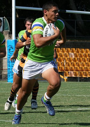 Balmain TIGERS v Canberra RAIDERS Rnd2 SG Ball Action (Photo's : OurFootyMedia) 