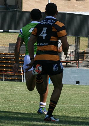 Balmain TIGERS v Canberra RAIDERS Rnd2 SG Ball Action (Photo's : OurFootyMedia) 