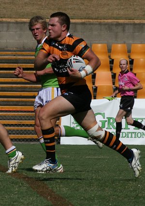 Balmain TIGERS v Canberra RAIDERS Rnd2 SG Ball Action (Photo's : OurFootyMedia) 