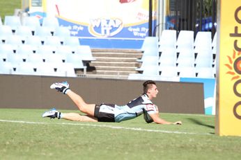 Bronson Xerri diving in for great 2nd Half try for the Sharks (Photo : steve montgomery / OurFootyTeam.com) 