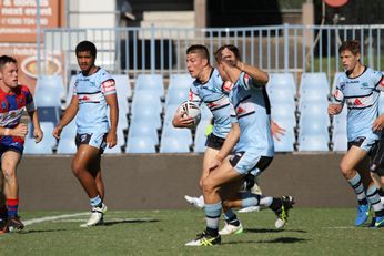 Sharks SG Ball Skipper Curtis Scott on a mad dash on Sharks Prk in Rnd 5 (Photo : steve monty / OurFootyTeam.com) 