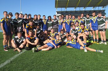 De la Salle Catholic College, Cronulla and Chatham High School - gio Schoolboy Trophy GRAND FINAL Team Photo (Photo : steve montgomery / OurFootyTeam.com) 