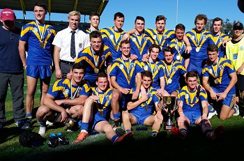 De la Salle Catholic College, Cronulla gio Schoolboy Trophy GRAND FINAL Team Photo (Photo : steve montgomery / OurFootyTeam.com) 