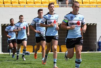 Kai Broadhurst leads the Sharks onto Windsor Sports to battle with the Panthers (Photo : steve montgomery / OurFootyTeam.com) 