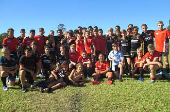 ILLAWARRA and Endeavour SHS Year 7 Team Photo (Photo : Steve Montgomery / OurFootyMedia) 