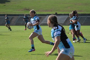 Taylor Preston on her way to what turnes out to be a piece of Rugby League History, the very 1st Tarsha Gale Cup try EVER (Photo : steve montgomery / OurFootyTeam.com)