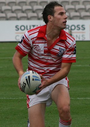 Aaron Pollacks looks for runners - Arrive alive Cup aCTioN - Marist Kogarah v Kiama HS (Photo's : ourfooty media)