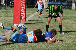 Engadine Dragons with the winning try (photo : ourfooty media) 