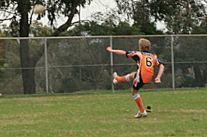 Yarrawarra Tigers vs De la Salle 11A's (Photo : ourfooty media) 