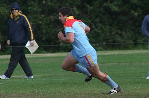 Faz goes for a run - De la Salle vs Yarrawarra Tigers Rnd 10 (Photo : ourfooty media)