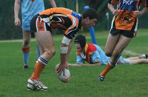 Chad Townsend puts the ball down for 4 more points - De la Salle vs Yarrawarra Tigers Rnd 10 (Photo : ourfooty media)