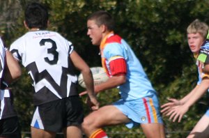 Doin Beatie flies down the wing - Cronulla Caringbah Vs De La salle U 15A's Rnd 12 (Photo's : ourfooty media)