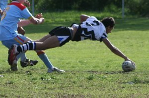 Rea Pittman dives over to put the ball down one harded - Cronulla Caringbah Vs De La salle U 15A's Rnd 12 (Photo's : ourfooty media)
