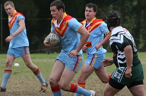 James Hasson makes a good break - De La Salle Vs Como Crocodiles u 17's Rnd 15 (Photo : ourfooty media)