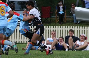 The defence gets Rea - De La Salle Vs Cronulla U 15A's (Photo : ourfooty media)