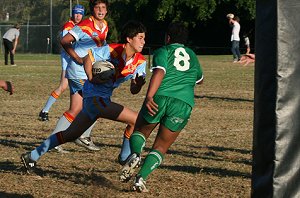 Jesse Faye head to te line - De la vs Gymea U 15a's, Rnd 8 '08 ( Photo : ourfooty media)