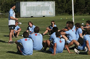 Dave Howlett introduces him self to the Matty's Cup squad ( Photo's : ourfooty media)