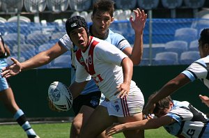 Hayden Fepuleai with a one handed off load (Photo : ourfooty media ) 