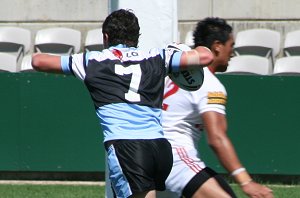 Chad Townsend runs around the defender Cronulla Vs St. George SG Ball (Photo : ourfooty media) 