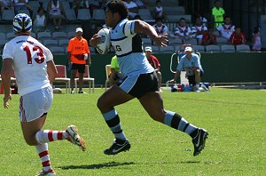 Hymie goes for a run - Cronulla Vs St. George SG Ball (Photo : ourfooty media) 