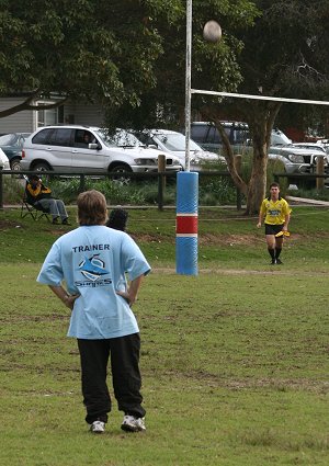 UNDER 16B's aCTioN - Dragons v De La Salle (Photo : ourfooty media)