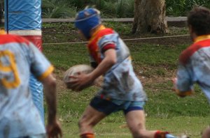 UNDER 16B's aCTioN - Dragons v De La Salle (Photo : ourfooty media)