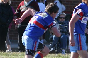 Luke Richmond tries his luck on the blind - De La Salle v Engadine Dragons 16A's rnd 15 ACTION (Photo's : ourfootymedia)