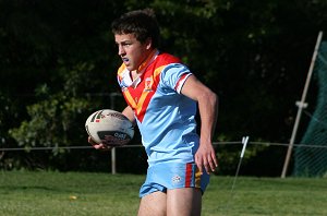 Dion Beattie looks for a gap - De La Salle v Engadine Dragons 16A's rnd 15 ACTION (Photo's : ourfootymedia)