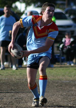 Tom McLennan slots into hooker - De La Salle v Engadine Dragons 16A's rnd 15 ACTION (Photo's : ourfootymedia)