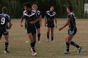 Cronulla Caringbah Under 16A's warm up for their clash with the Dragons (Photo's : ourfooty media)