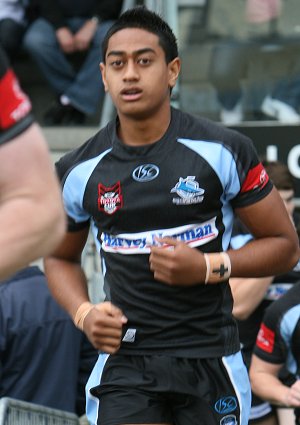 Cronulla Sharks U17's v St. Helen's Saints Academy action (Photo's : ourfootymedia)