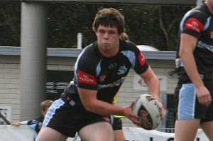 Cronulla Sharks U17's v St. Helen's Saints Academy action (Photo's : ourfootymedia)