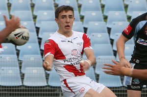 Cronulla Sharks U17's v St. Helen's Saints Academy action (Photo's : ourfootymedia)