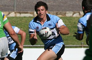 Dan Fazakerley waaits for the footy - Raiders vs Sharks (Photo : ourfooty media)