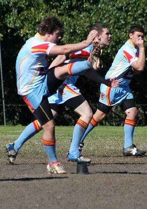 Monty kicks off - De La Salle v Sutherland U17B's in ACTION (Photo's : ourfootymedia)