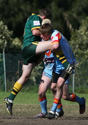 jack steele always solid - De La Salle v Sutherland U17B's in ACTION (Photo's : ourfootymedia)